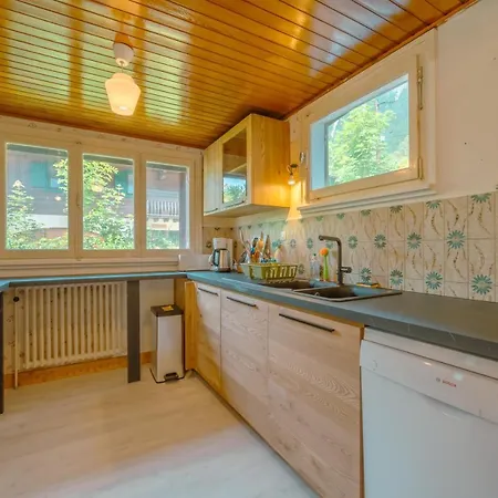 Varoz - Happy Apartament *